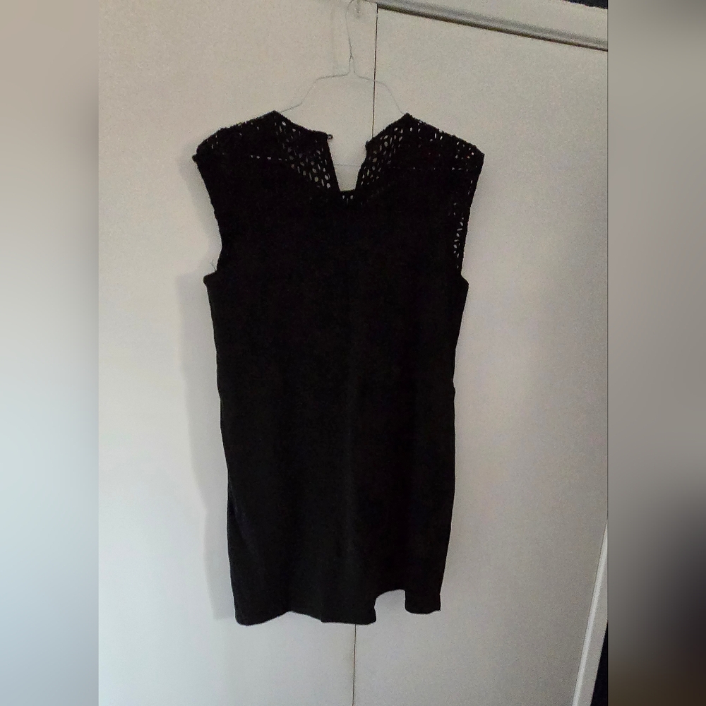 Short comfortable dress
